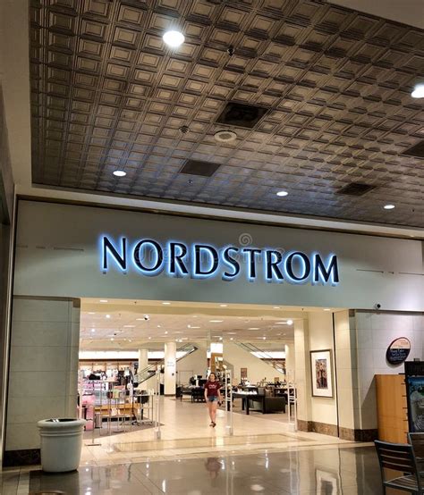 nordstrom stores in oregon.